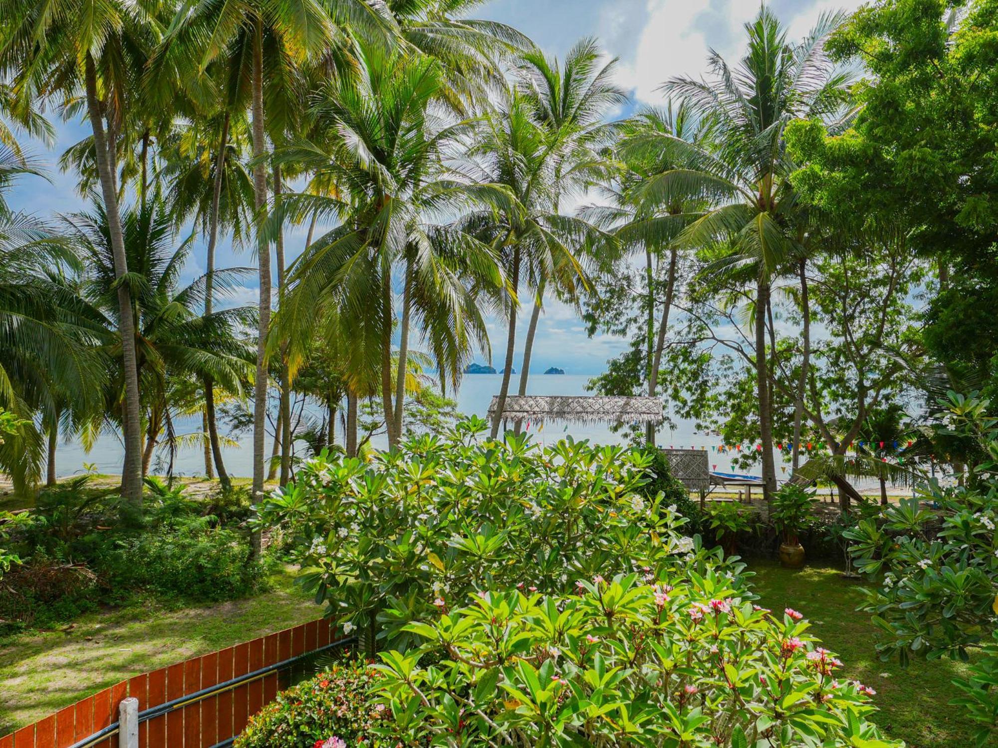 The Wooden Beach House 3Br - Sunset Beach Garden Taling Ngam Beach Exteriör bild