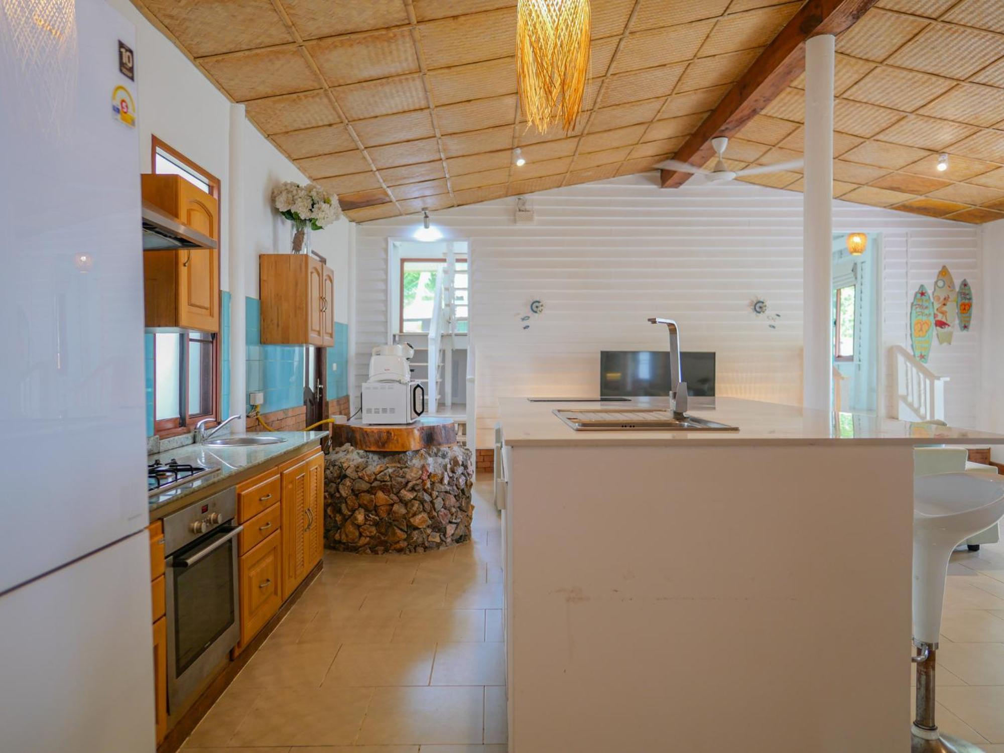 The Wooden Beach House 3Br - Sunset Beach Garden Taling Ngam Beach Exteriör bild